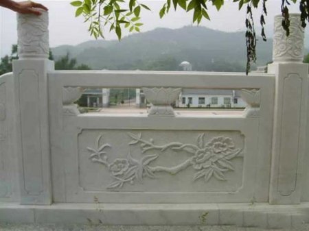桃花型漢白玉石欄板